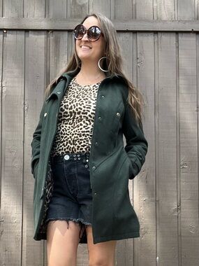 Betsey Johnson Black Tailored Wool-Blend Trench Coat with Leopard Lining size 2